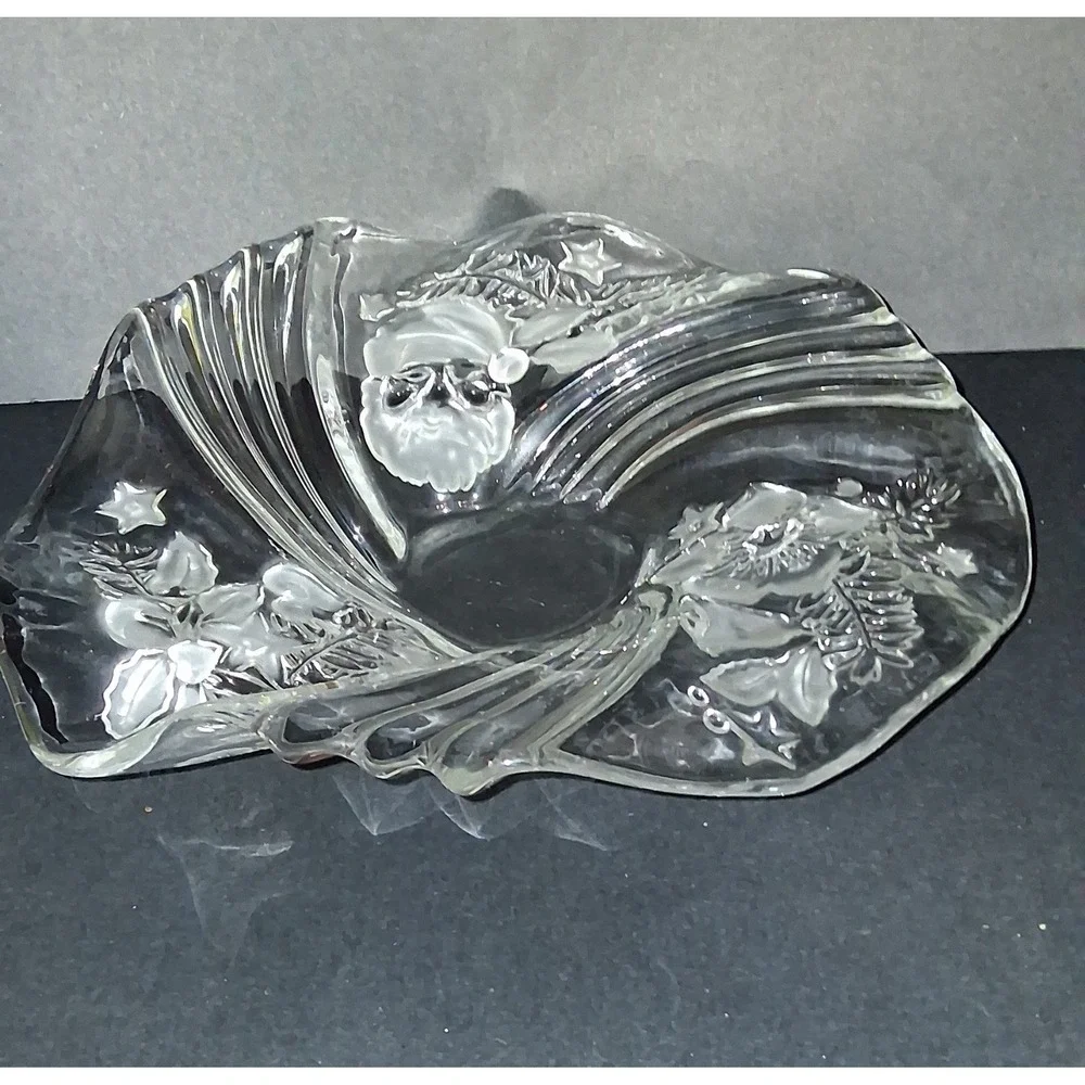 Vintage Mikasa Christmas  Bowl‎ Clear Lead Crystal, Frosted Leaves & Santa
